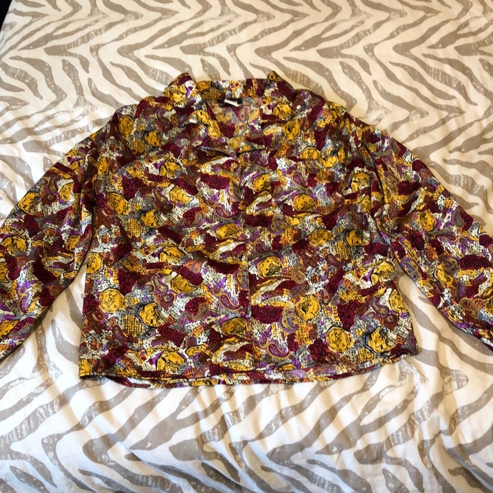 Vintage Silky Patterned Button Down - 12 - image 1